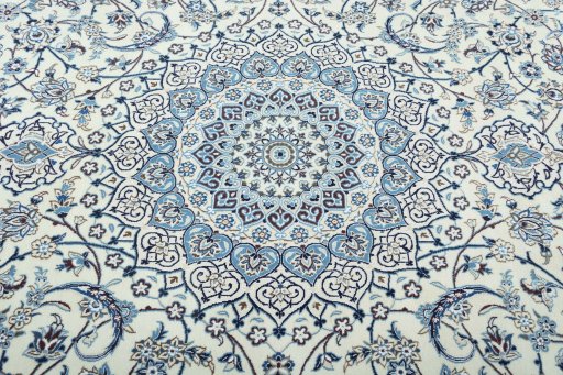 Central medallion detail of 2000s Nain rug from Iran / Persia