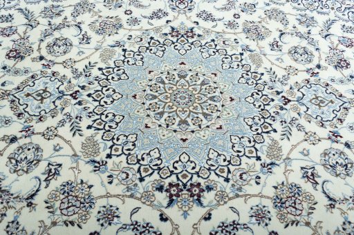 Central medallion detail of 2000s Nain rug from Iran / Persia