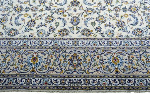 Full view of New Nain rug from Iran / Persia, 419 × 300 cm in Beige tones