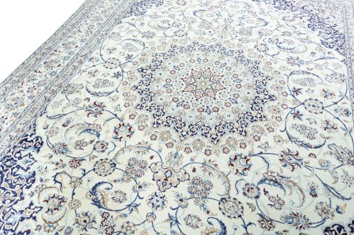 Backside of handmade 2000s Nain rug showing knot structure and weave density