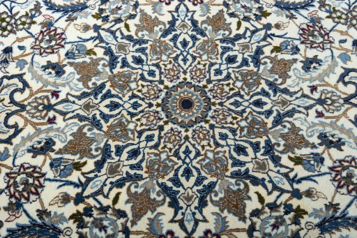 Central medallion detail of 2000s Nain rug from Iran / Persia