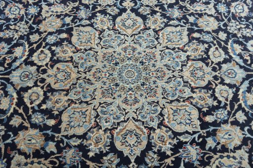 Central medallion detail of 2000s Nain rug from Iran / Persia