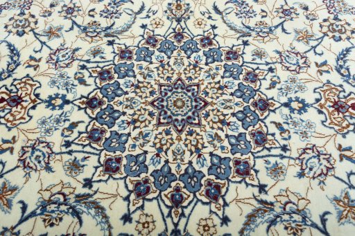 Central medallion detail of 2000s Nain rug from Iran / Persia