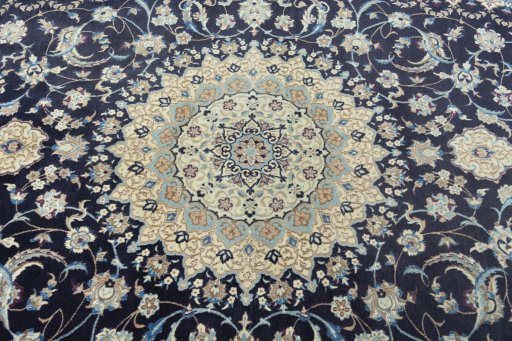 Central medallion detail of 2000s Nain rug from Iran / Persia
