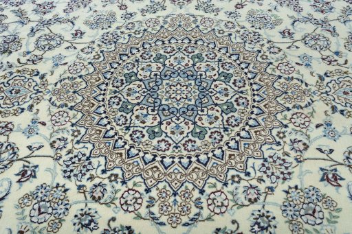 Central medallion detail of 2000s Nain rug from Iran / Persia