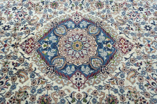 Central medallion detail of 2000s Nain rug from Iran / Persia