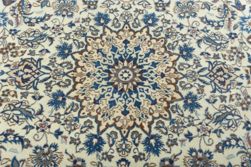 Central medallion detail of 2000s Nain rug from Iran / Persia