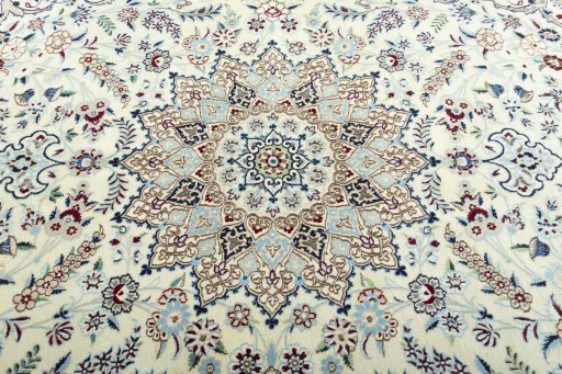 Central medallion detail of 2000s Nain rug from Iran / Persia