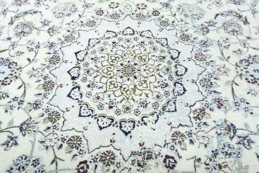 Central medallion detail of 2000s Nain rug from Iran / Persia