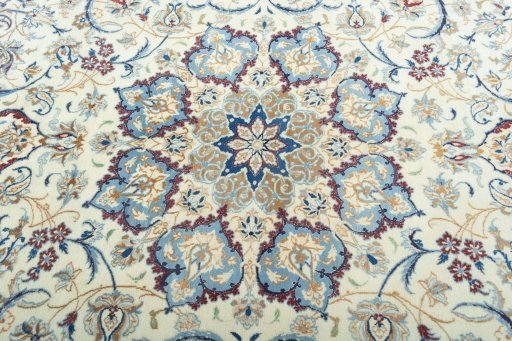 Central medallion detail of 2000s Nain rug from Iran / Persia