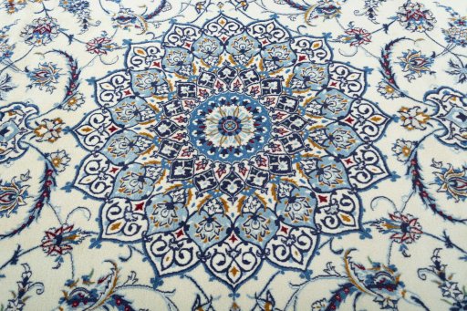 Central medallion detail of 2000s Nain rug from Iran / Persia