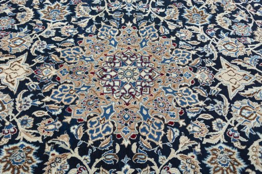 Central medallion detail of 2000s Nain rug from Iran / Persia