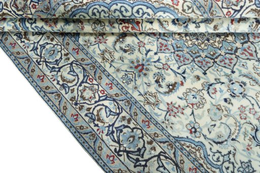 Close-up detail of Unknown Nain rug from Iran / Persia showing Wool weave