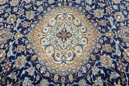Central medallion detail of Unknown Nain rug from Iran / Persia