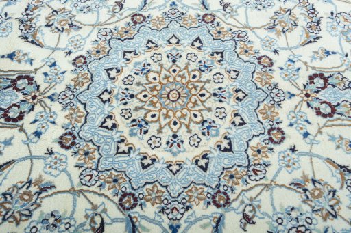 Central medallion detail of 2000s Nain rug from Iran / Persia