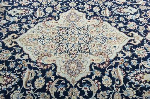 Central medallion detail of 2000s Nain rug from Iran / Persia