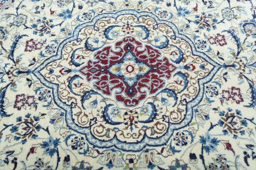 Central medallion detail of 2000s Nain rug from Iran / Persia