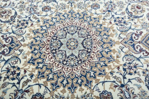 Central medallion detail of 2000s Nain rug from Iran / Persia