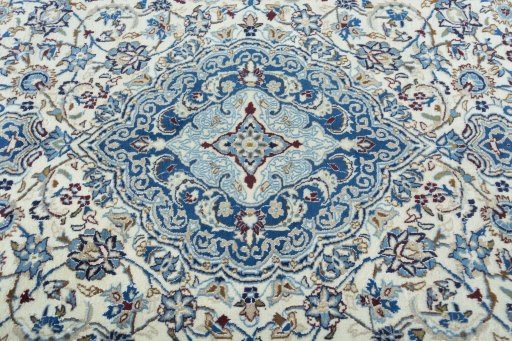 Central medallion detail of 2000s Nain rug from Iran / Persia
