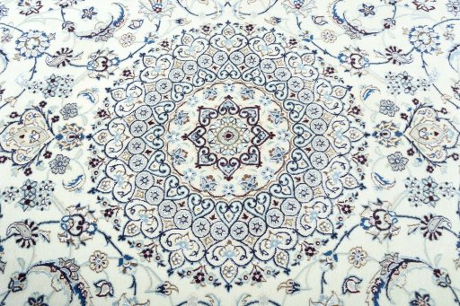 Central medallion detail of 2000s Nain rug from Iran / Persia