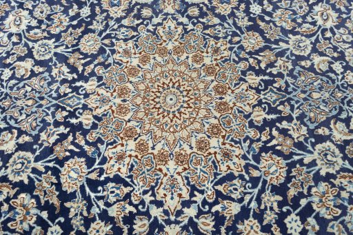 Central medallion detail of 2000s Nain rug from Iran / Persia