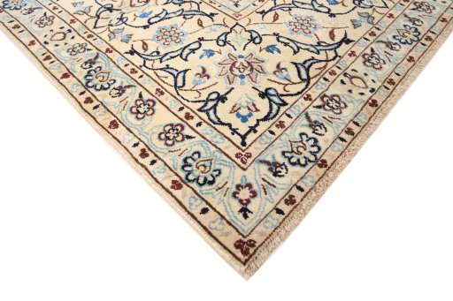 Central medallion detail of 1990s Nain rug from Iran / Persia