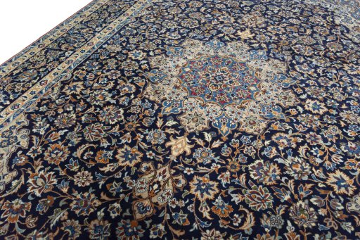 Backside of handmade 2000s Najafabad rug showing knot structure and weave density