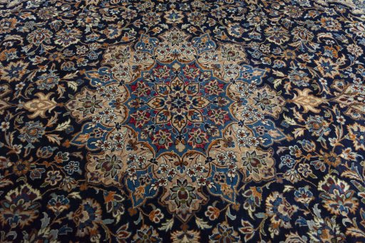 Central medallion detail of 2000s Najafabad rug from Iran / Persia