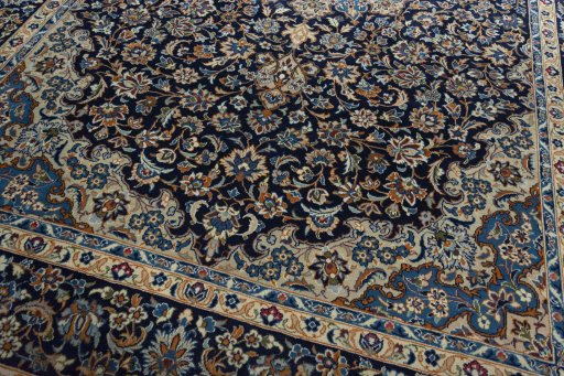 Close-up detail of 2000s Najafabad rug from Iran / Persia showing Wool weave