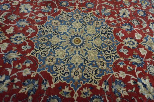 Central medallion detail of 2000s Najafabad rug from Iran / Persia