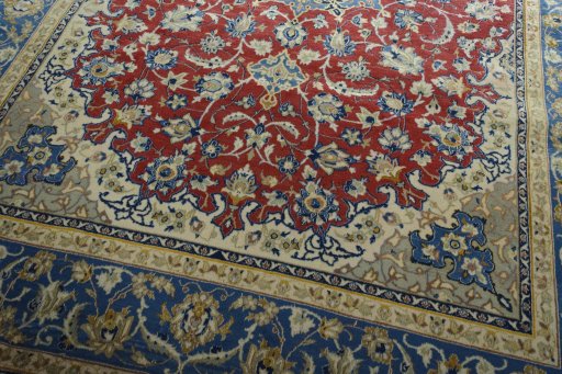 Close-up detail of 2000s Najafabad rug from Iran / Persia showing Wool weave