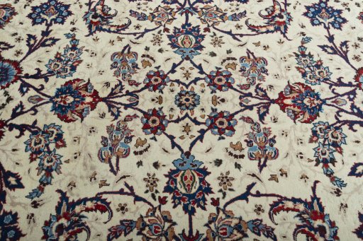 Central medallion detail of 2000s Najafabad rug from Iran / Persia