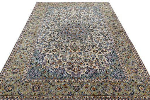 Surface texture of 2000s Najafabad rug with natural Wool and intricate pattern