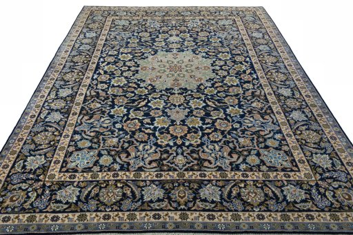 Surface texture of 2000s Najafabad rug with natural Wool and intricate pattern