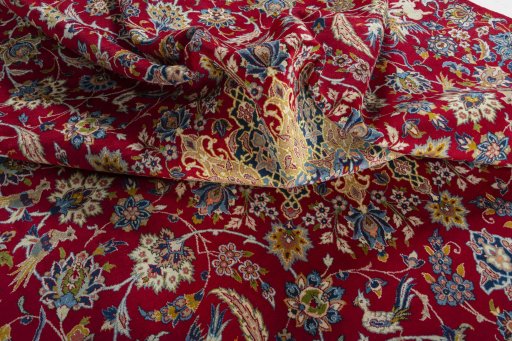 Surface texture of 2000s Najafabad rug with natural Wool and intricate pattern