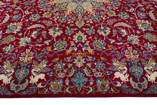 Corner detail of 2000s Najafabad rug showing border pattern and Wool pile