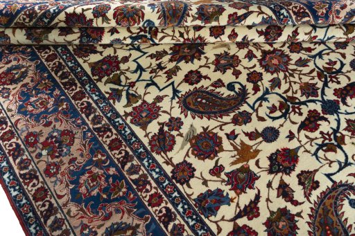 Close-up detail of 1950s Najafabad rug from Iran / Persia showing Wool weave