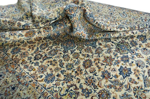 Surface texture of 2000s Najafabad rug with natural Wool and intricate pattern