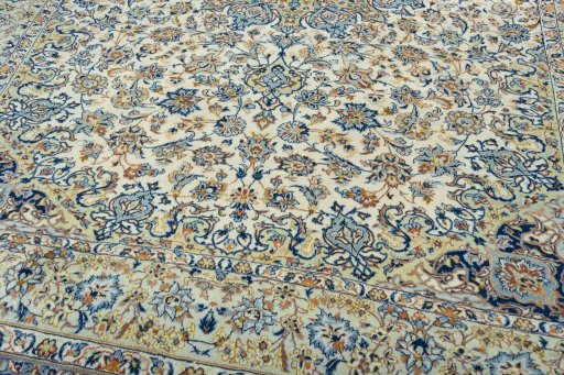 Close-up detail of 2000s Najafabad rug from Iran / Persia showing Wool weave