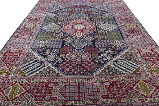Surface texture of Unknown Najafabad rug with natural Wool and intricate pattern