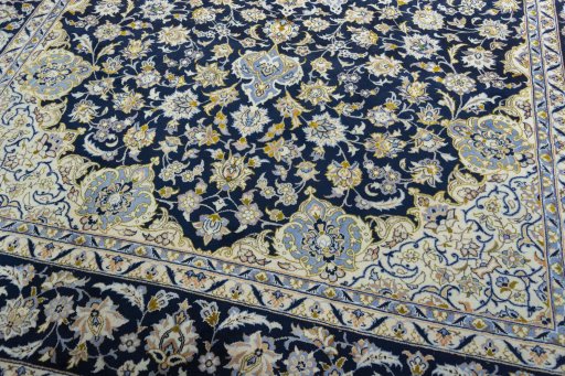 Close-up detail of New Najafabad rug from Iran / Persia showing Wool weave