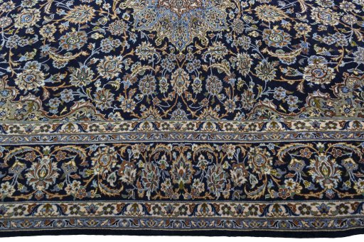 Corner detail of 2000s Najafabad rug showing border pattern and Wool pile