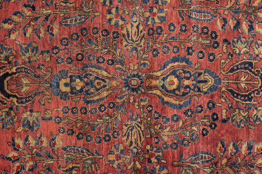 Close-up detail of 1900s Sarough rug from Iran / Persia showing Wool weave