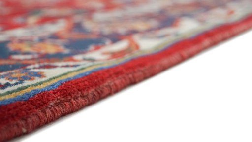 Central medallion detail of New Sarough rug from Iran / Persia