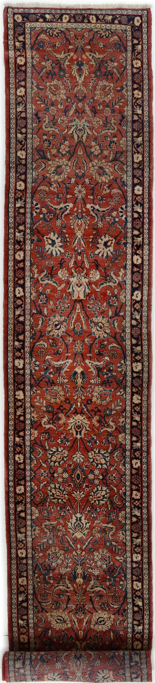 Full view of New Sarough rug from Iran / Persia, 569 × 83 cm in Red tones
