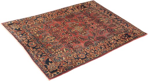 Corner detail of 1920s Sarough rug showing border pattern and Wool pile