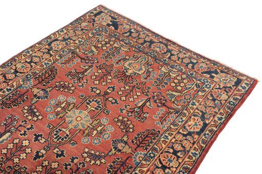 Surface texture of 1920s Sarough rug with natural Wool and intricate pattern