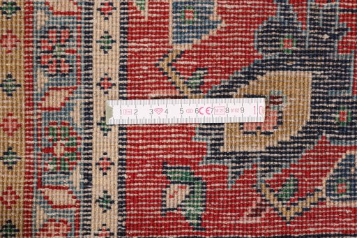 Close-up detail of 1950s Sarough rug from Iran / Persia showing Wool weave