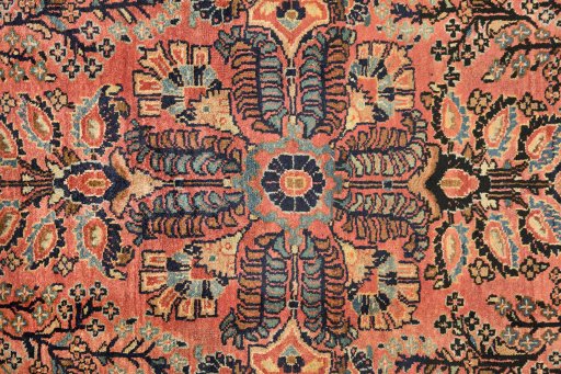 Central medallion detail of 1930s Sarough rug from Iran / Persia