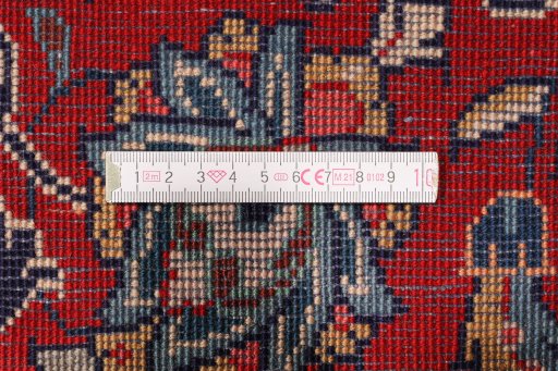 Close-up detail of 1990s Sarough rug from Iran / Persia showing Wool weave